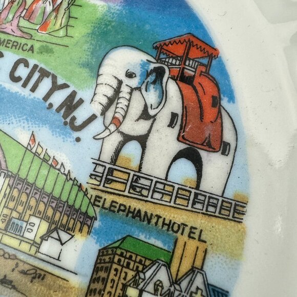 Vtg Atlantic‎ City New Jersey Souvenir Decor Plate Gold Accents 8 inch diameter - Picture 7 of 11